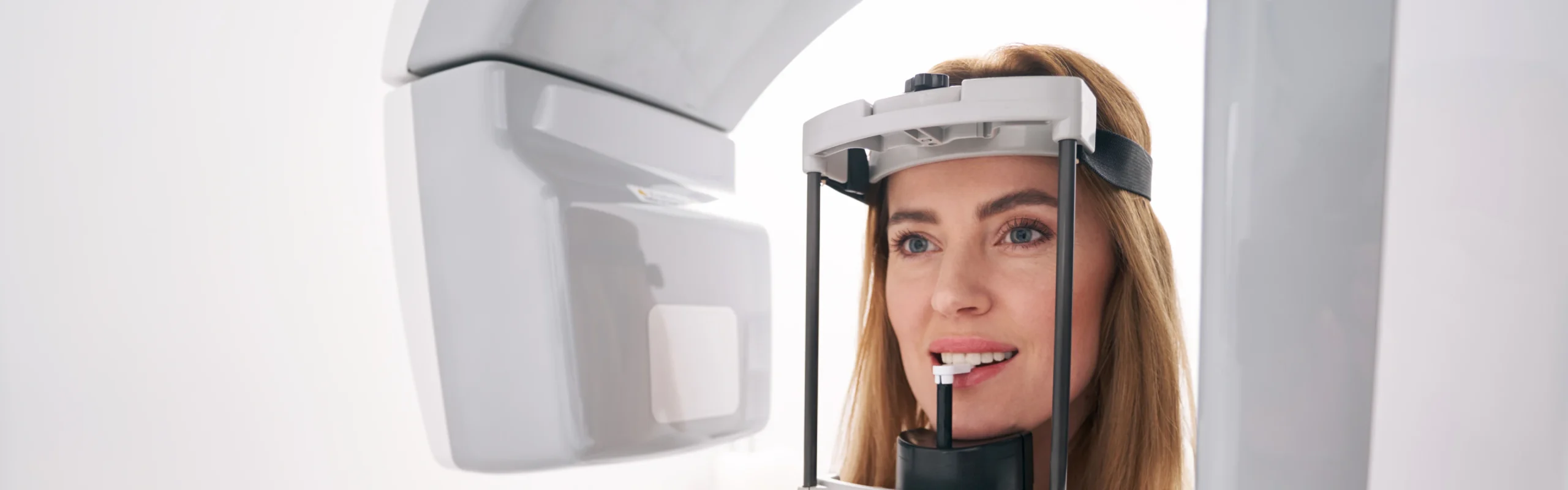 Cône beam au cabinet de parodontologie et d'implantologie du Dr Bennani Ribet à Menton près de Monaco